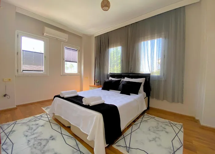 Artemis Dalyan Villa